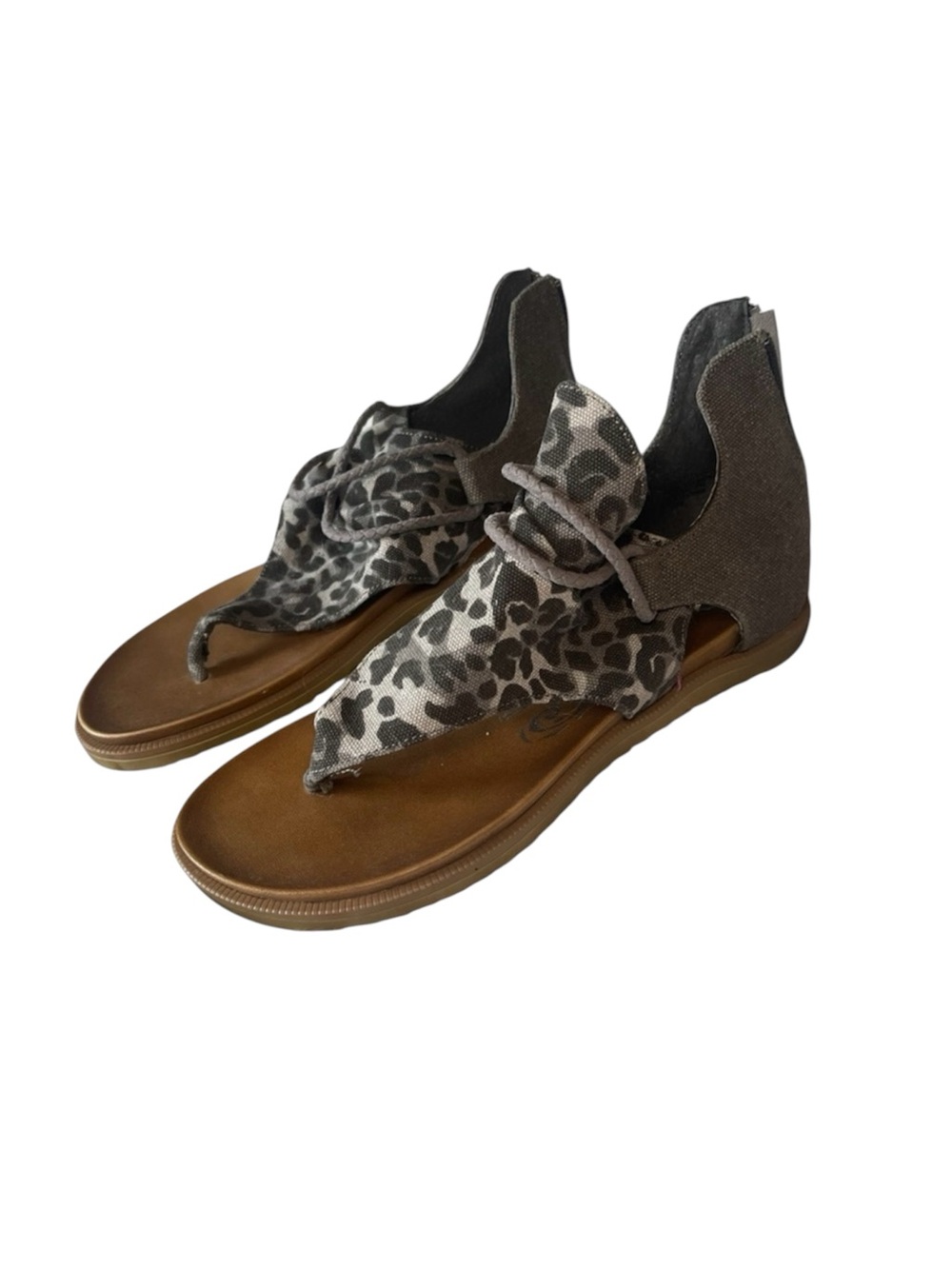 Very G Open Toe Animal Print Gray Sandals Size 7